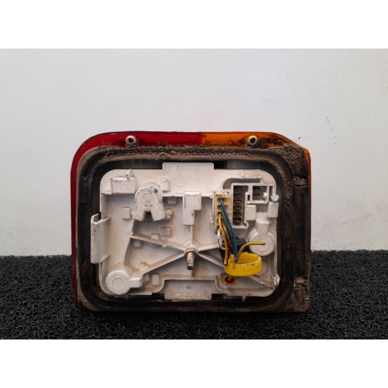 Recambio de piloto trasero izquierdo para peugeot 205 berlina 1.3 referencia OEM IAM - Gris 2