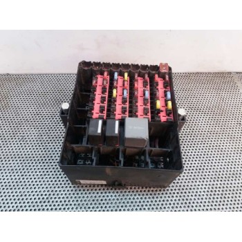 CAJA RELES / FUSIBLES 8V5T14A005GJD 
