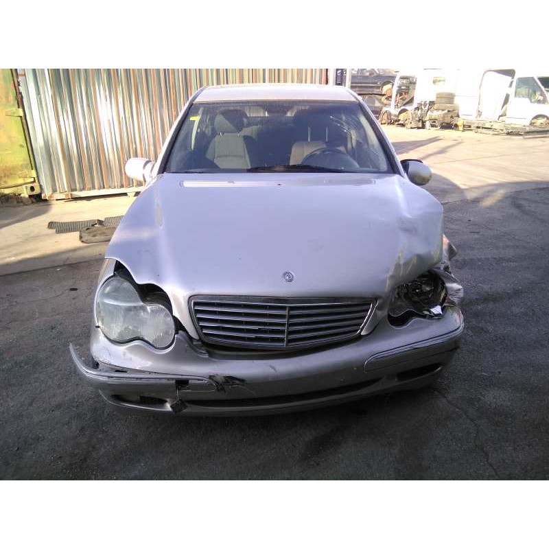 mercedes-benz clase c (w203) berlina del año 2003