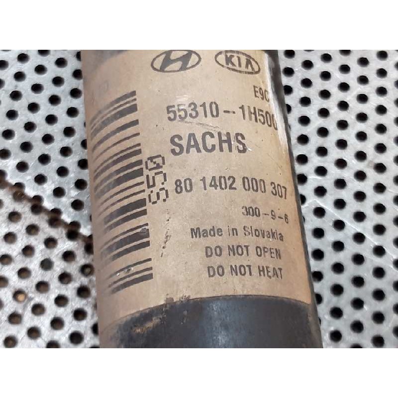 Recambio de amortiguador trasero izquierdo para kia cee'd drive referencia OEM IAM 553101H500 80140200307 2