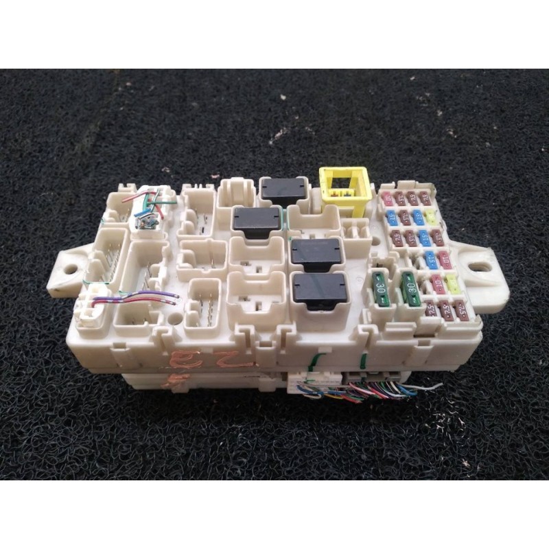 Recambio de caja reles / fusibles para mitsubishi space star (a00) motion referencia OEM IAM 8637B733 G8C937MF2Z00 