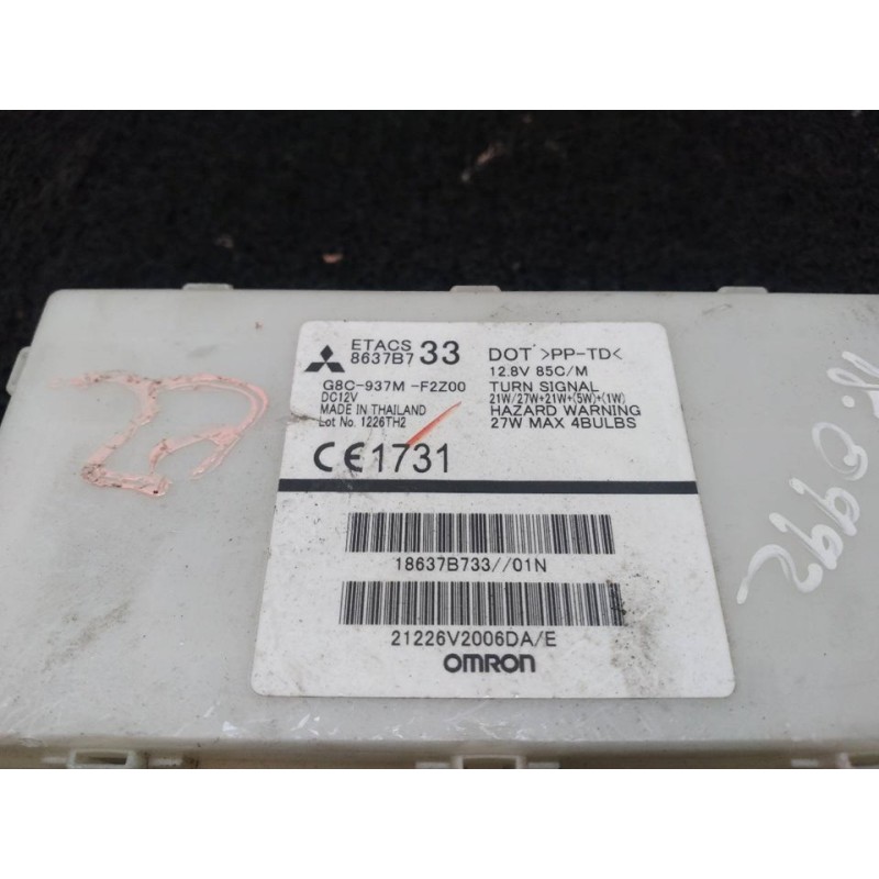 Recambio de caja reles / fusibles para mitsubishi space star (a00) motion referencia OEM IAM 8637B733 G8C937MF2Z00 - Blanco 2