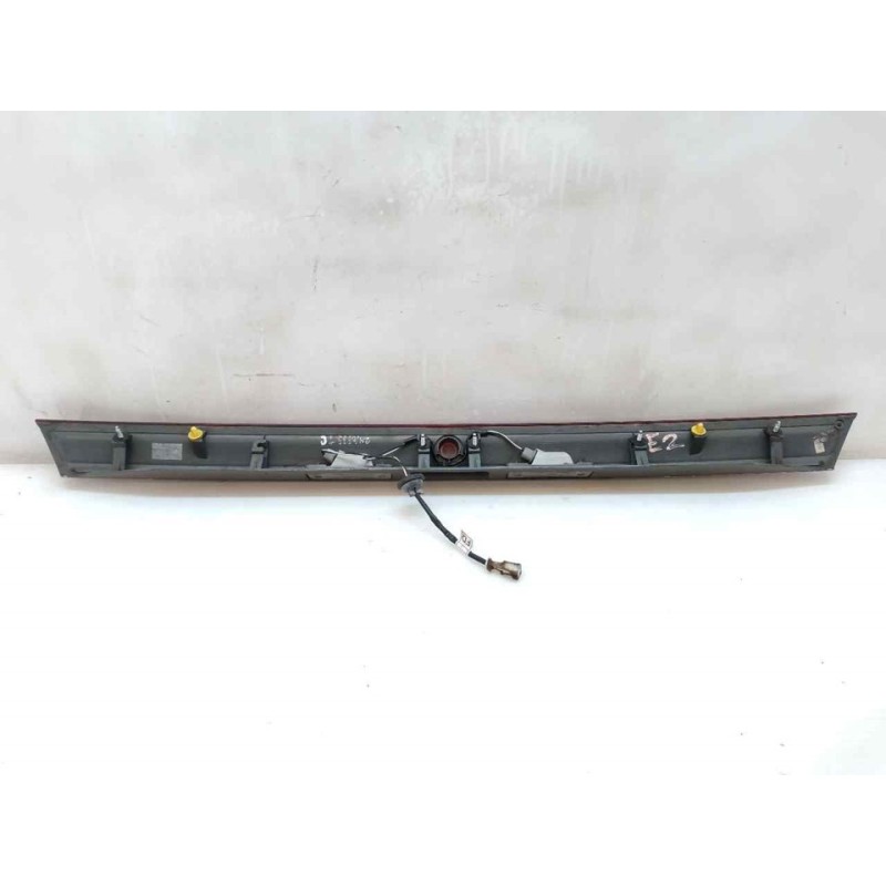 Recambio de piloto trasero central para chevrolet epica lt referencia OEM IAM 96636602 - Blanco 2