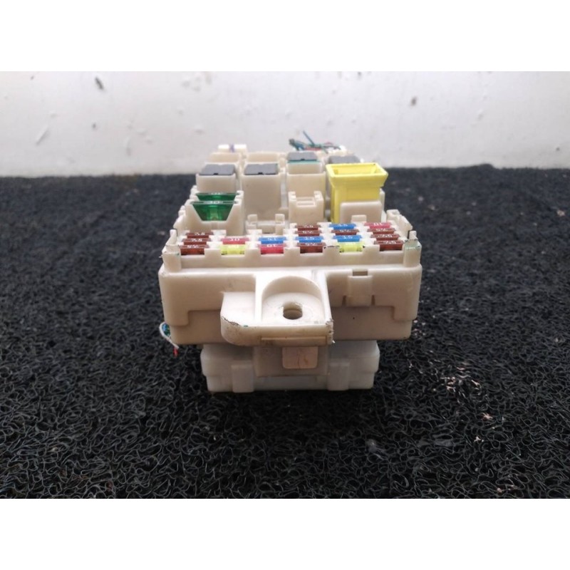 Recambio de caja reles / fusibles para mitsubishi space star (a00) motion referencia OEM IAM 8637B733 G8C937MF2Z00 - Blanco 4