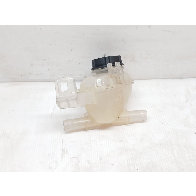 Recambio de deposito expansion para ford focus active referencia OEM IAM JX618A080ED 3