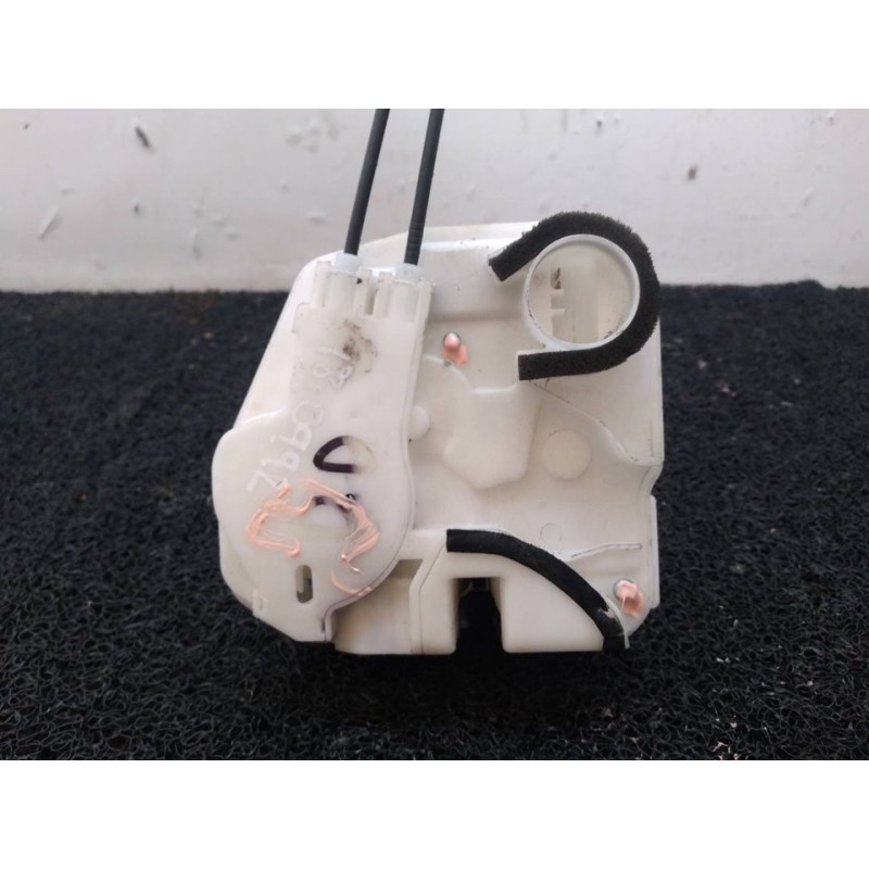 Recambio de cerradura puerta delantera derecha para mitsubishi space star (a00) motion referencia OEM IAM - Blanco 2