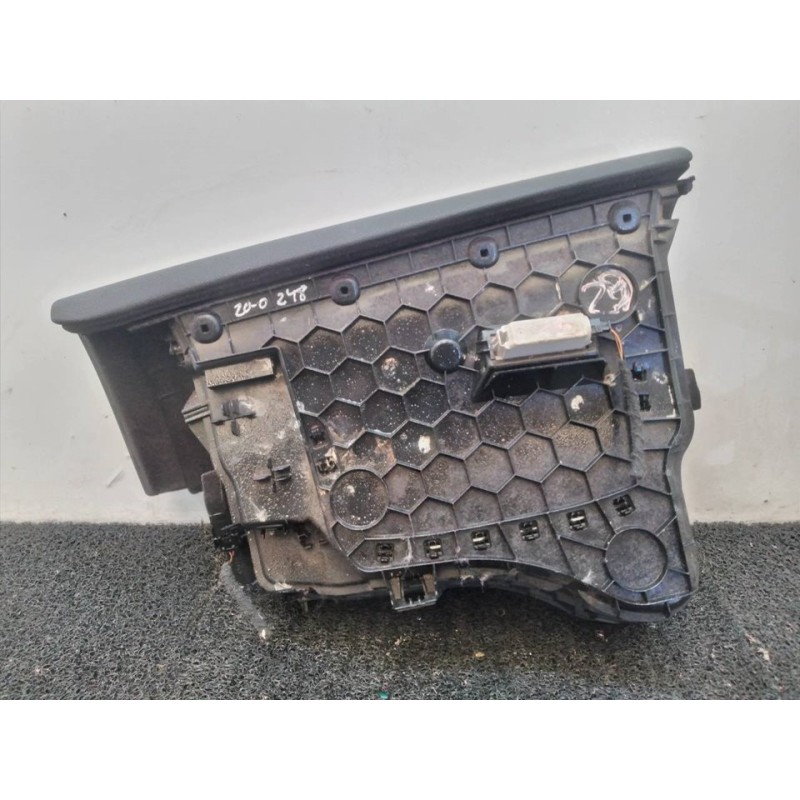 Recambio de guantera para bmw serie 3 lim. (f30) 316d referencia OEM IAM - Rojo 4