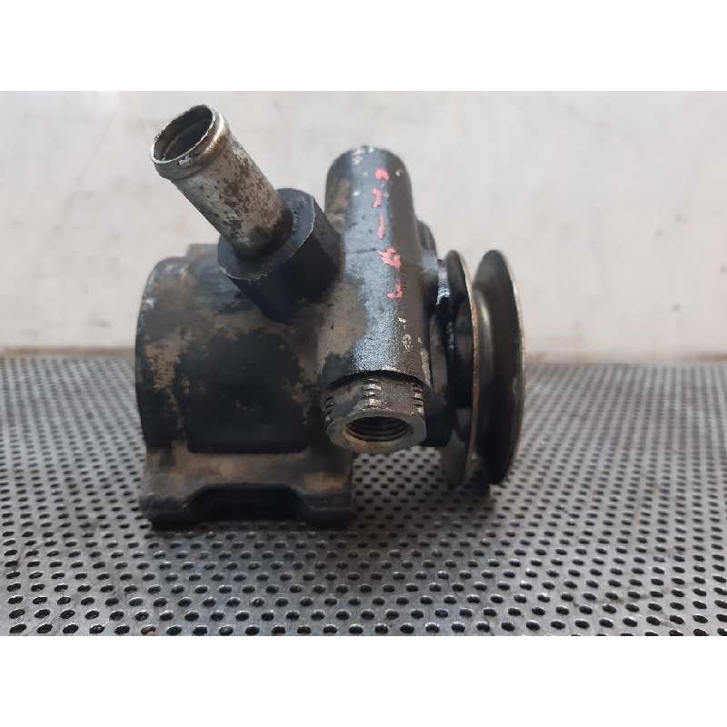 Recambio de bomba direccion para peugeot 405 berlina 1.9 diesel cat referencia OEM IAM 7849701 135223 4