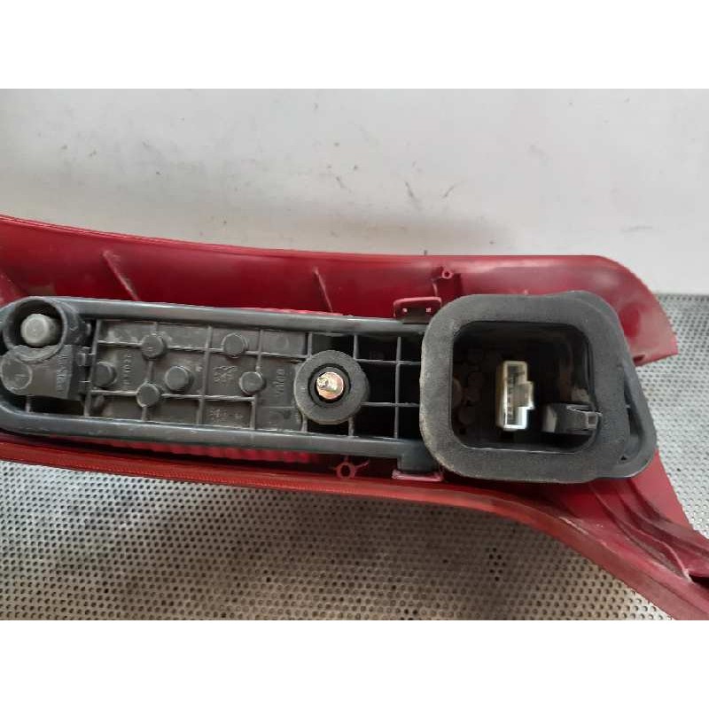 Recambio de piloto trasero derecho para peugeot 206 sw xs referencia OEM IAM 2
