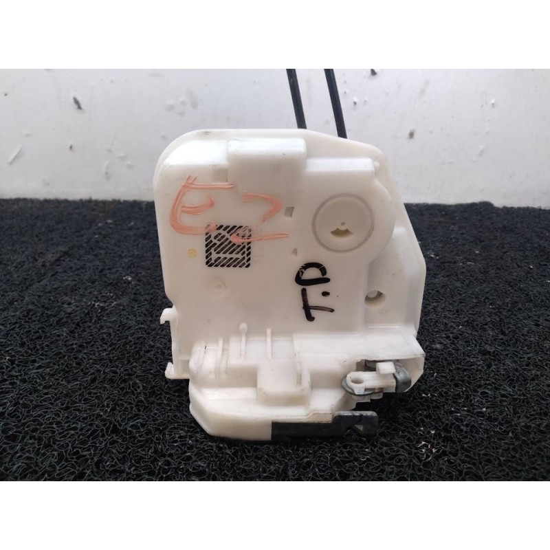 Recambio de cerradura puerta trasera derecha para mitsubishi space star (a00) motion referencia OEM IAM - Blanco 3