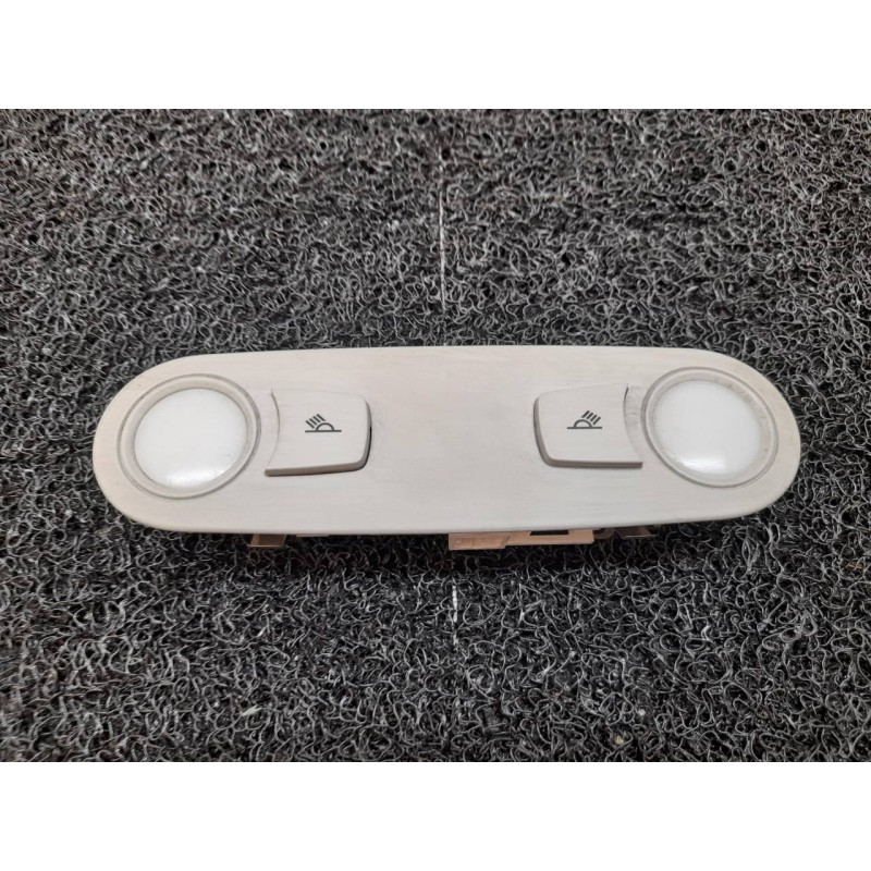 Recambio de luz interior para audi a4 ber. (b8) básico quattro referencia OEM IAM 8T0947111AT  
