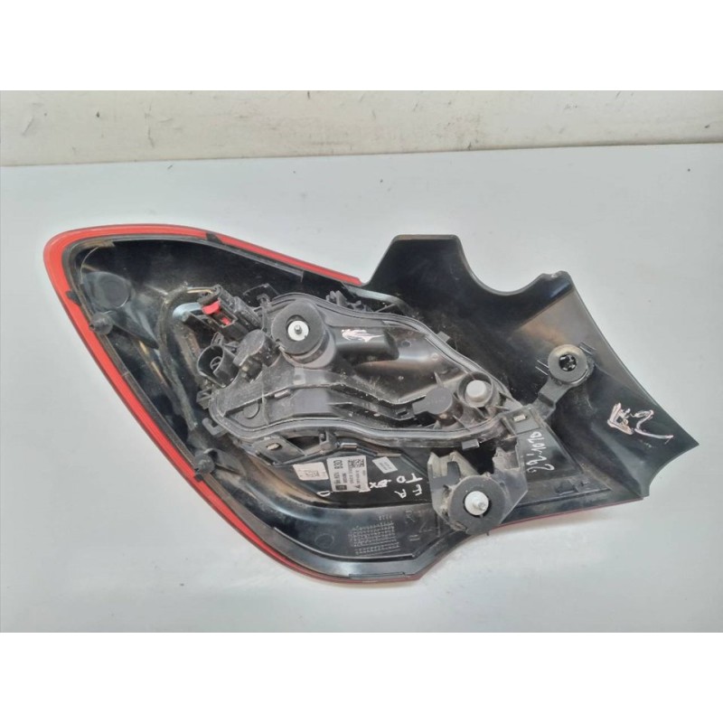 Recambio de piloto trasero derecho para opel corsa e business referencia OEM IAM 39068624 2