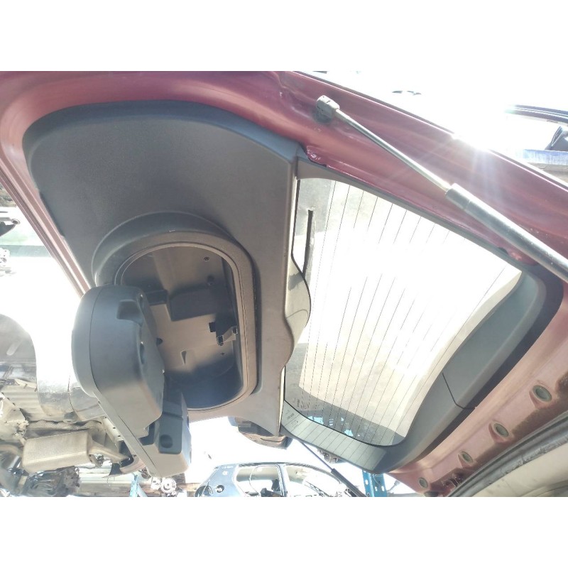 Recambio de guarnecido porton trasero para chrysler jeep compass limited plus 4x2 referencia OEM IAM - Rojo 4