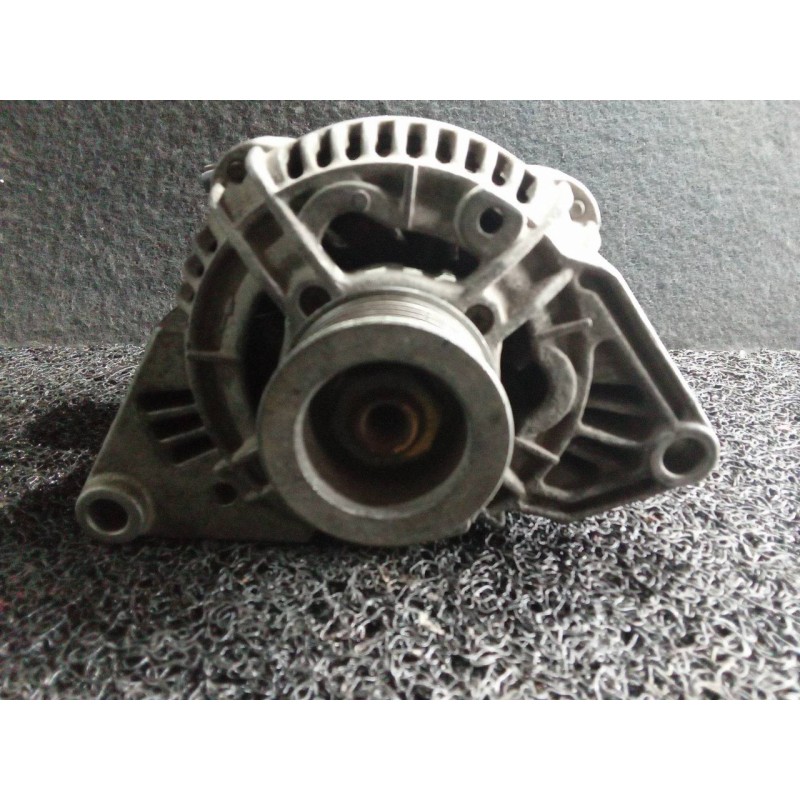 Recambio de alternador para nissan micra (k11) 1.3 16v cat referencia OEM IAM 2310054B61 0120335008 NISSAN 2