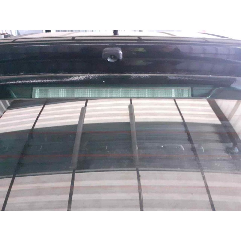 Recambio de luz central de freno para toyota auris hybrid active referencia OEM IAM   