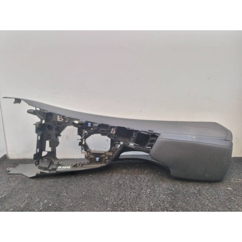 Recambio de apoyabrazos central para bmw serie 3 lim. (f30) 316d referencia OEM IAM 58450713 - Rojo 4