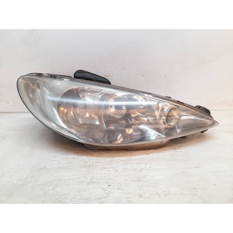 Recambio de faro derecho para peugeot 206 berlina x-line refri referencia OEM IAM   