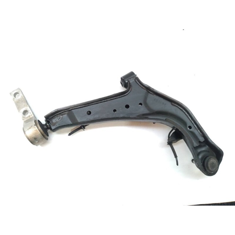 Recambio de brazo suspension inferior delantero izquierdo para nissan primera berlina (p12) acenta referencia OEM IAM 4