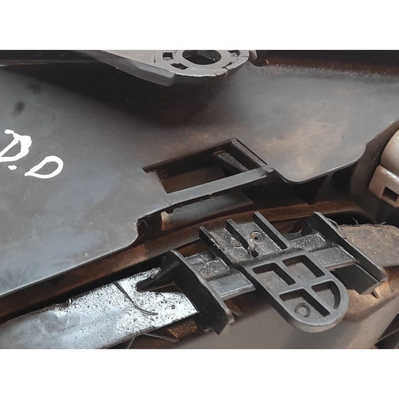 Recambio de faro derecho para peugeot 206 berlina x-line refri referencia OEM IAM 2