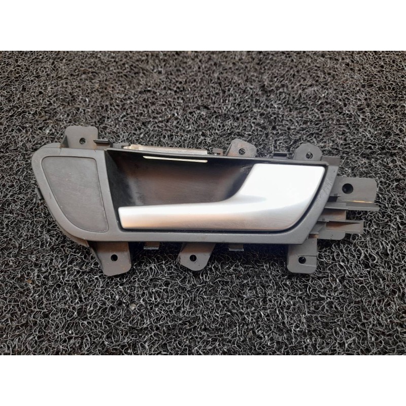 Recambio de maneta interior delantera derecha para audi a4 ber. (b8) básico quattro referencia OEM IAM 8K0837020  