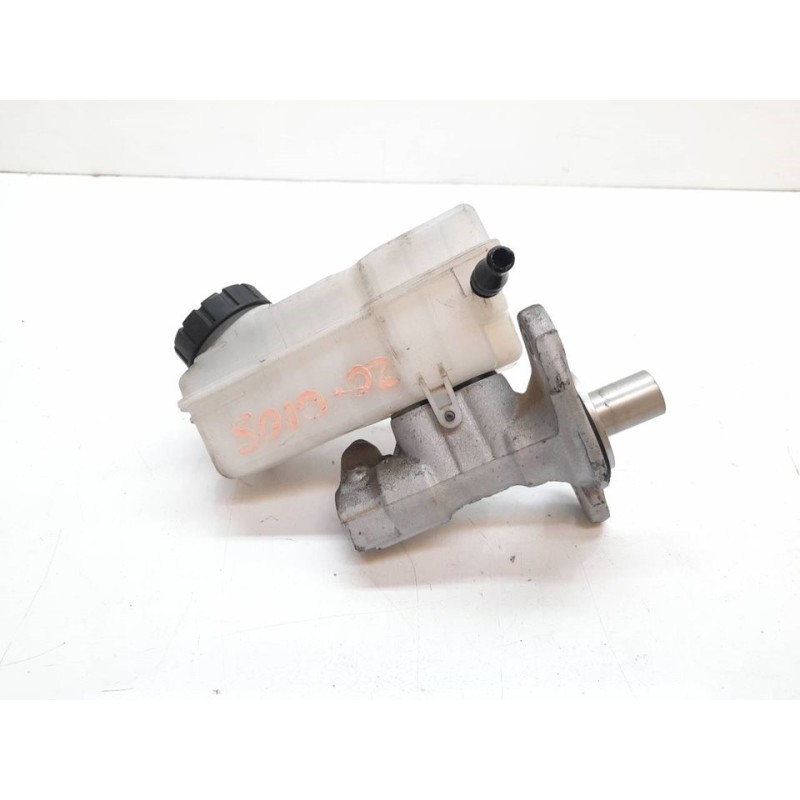Recambio de bomba freno para dacia sandero stepway referencia OEM IAM 4
