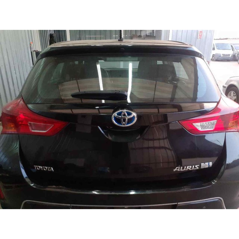 Recambio de porton trasero para toyota auris hybrid active referencia OEM IAM   