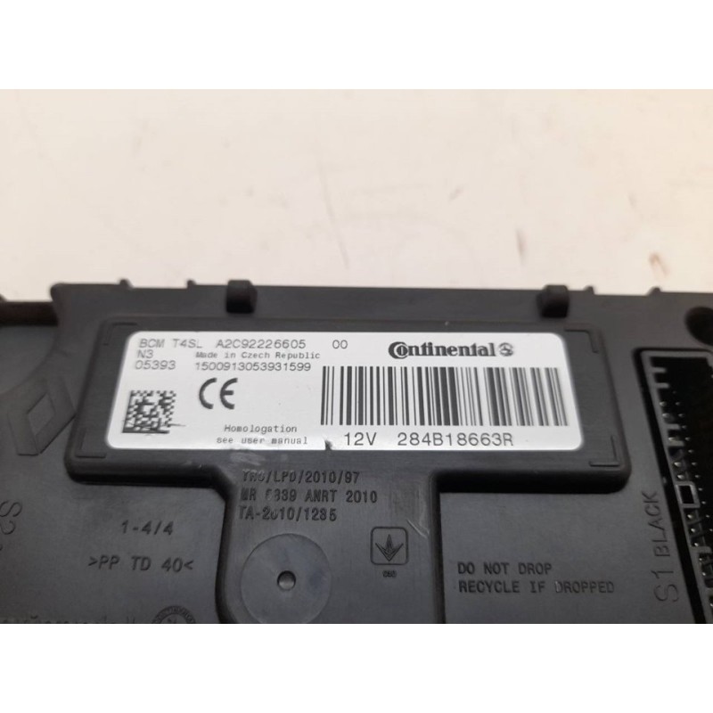 Recambio de caja reles / fusibles para dacia sandero stepway referencia OEM IAM 284B18663R A2C92226605 CONTINENTAL 4