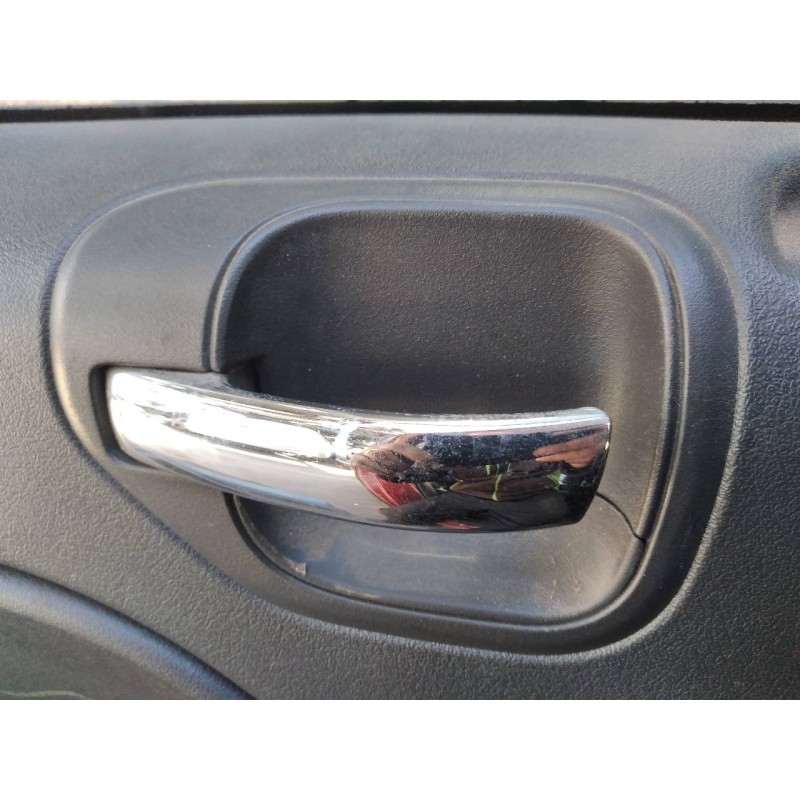 Recambio de maneta interior trasera izquierda para chrysler jeep compass limited plus 4x2 referencia OEM IAM   