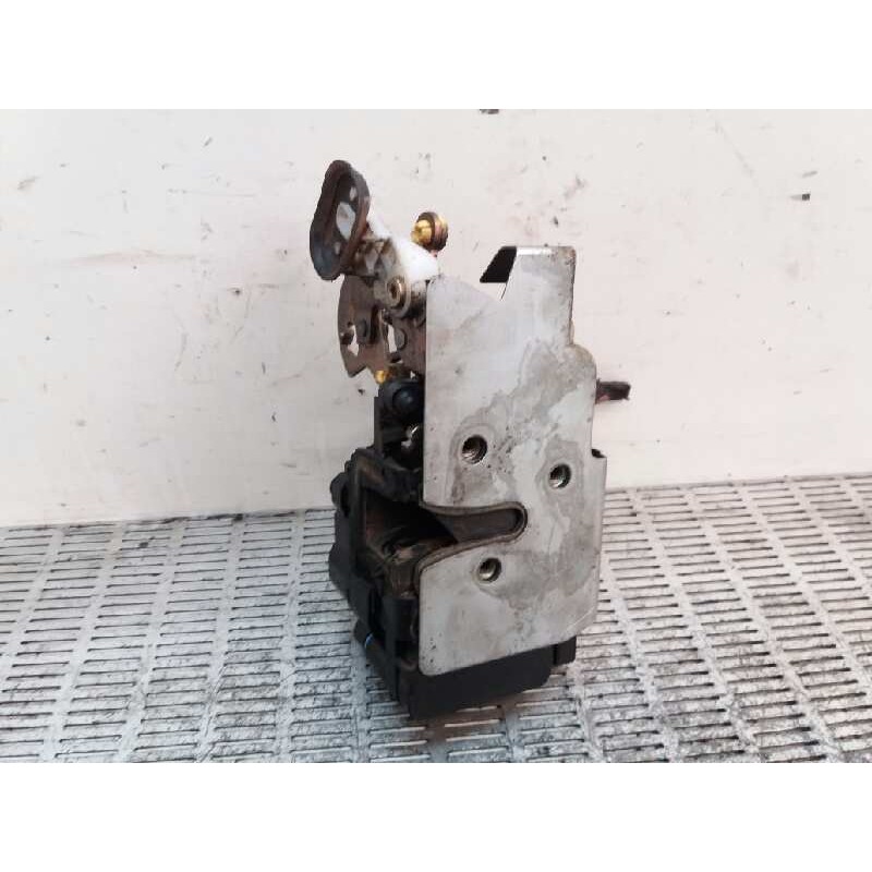 Recambio de cerradura puerta trasera izquierda para fiat brava (182) 1.9 jtd cat referencia OEM IAM   