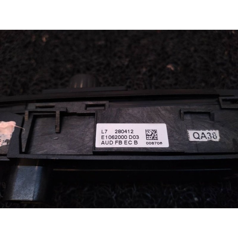 Recambio de sistema audio / radio cd para bmw serie 3 lim. (f30) 316d referencia OEM IAM L7280412 E1062000D03 - Rojo 4