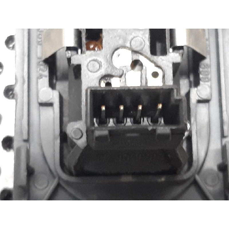 Recambio de mando elevalunas delantero derecho para opel corsa c silverline referencia OEM IAM 0801024 24407699 - Negro 3