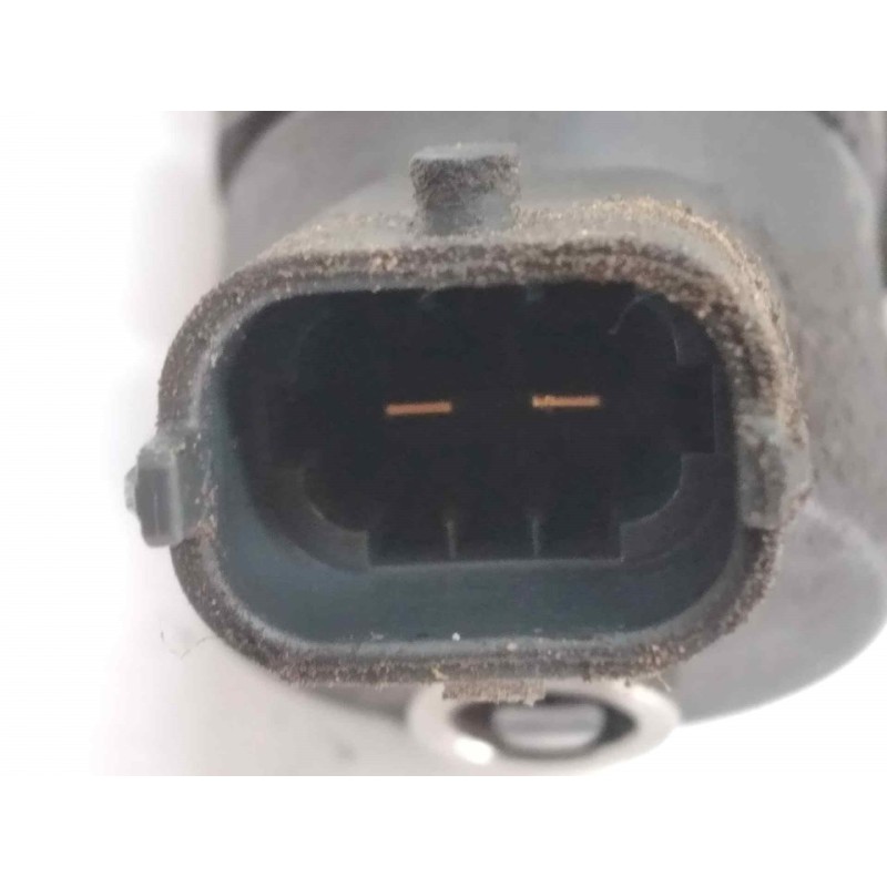 Recambio de inyector para kia carens 2.0 crdi lx monovolumen referencia OEM IAM 0445110064 2