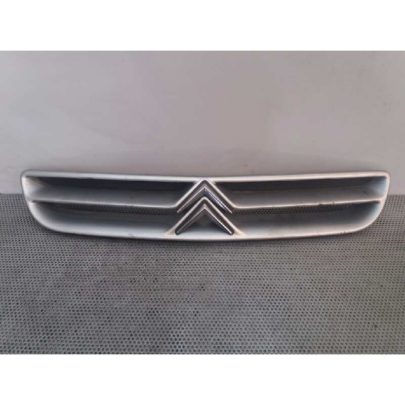 Recambio de rejilla delantera para citroën xantia berlina 2.0 hdi exclusive referencia OEM IAM   