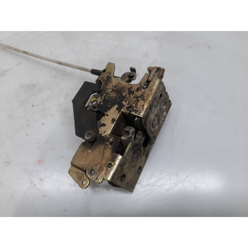 Recambio de cerradura puerta delantera derecha para mercedes-benz sprinter 02.00  combi 2.2 cdi cat referencia OEM IAM 2