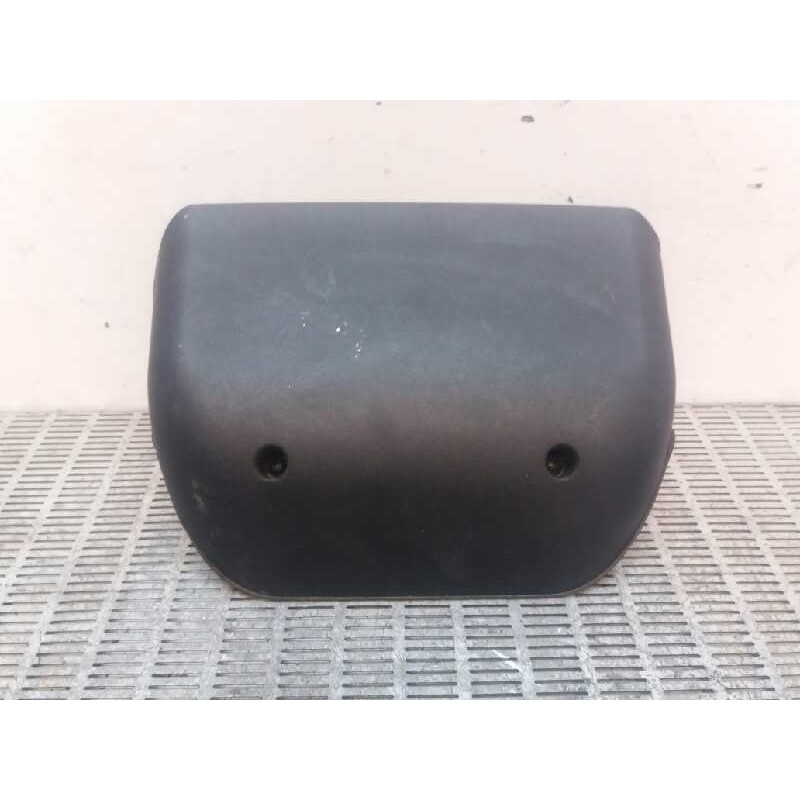 Recambio de luz central de freno para ford fiesta berlina 1.8 diesel cat referencia OEM IAM 2