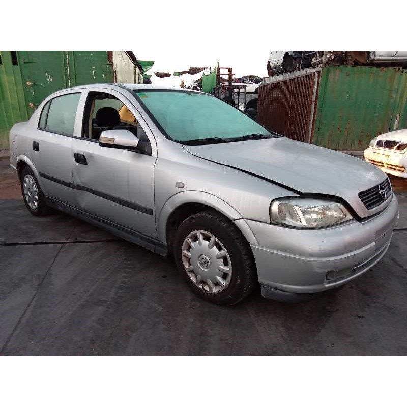 opel astra g berlina del año 1999