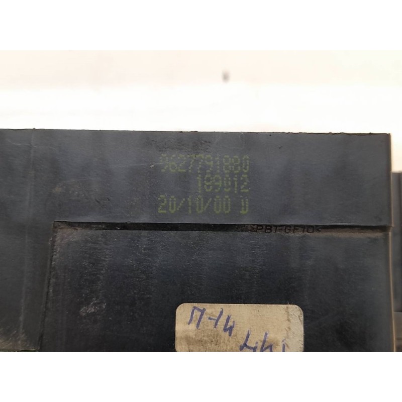Recambio de caja reles / fusibles para citroën xsara picasso 1.6 básico referencia OEM IAM 9627791880 9635518180 2
