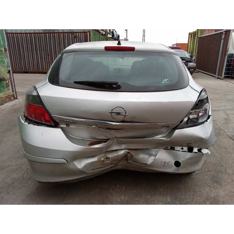 opel astra gtc del año 2006