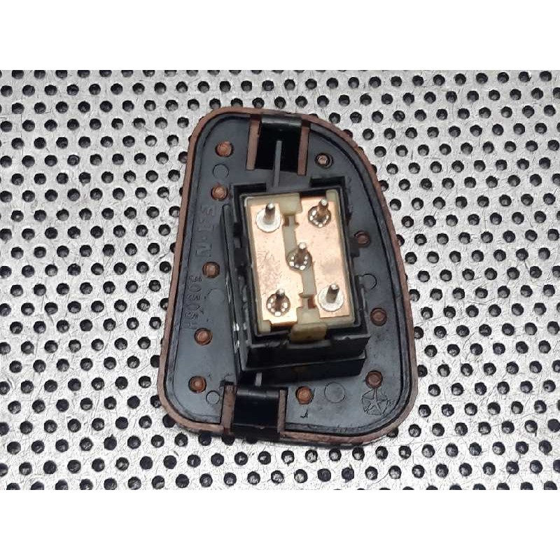 Recambio de mando elevalunas delantero derecho para chrysler voyager (es) 3.3 le grand voyager referencia OEM IAM 2