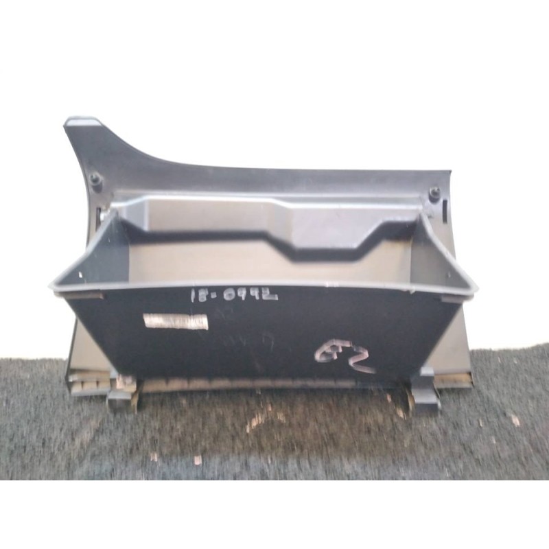 Recambio de guantera para mitsubishi space star (a00) motion referencia OEM IAM - Blanco 2