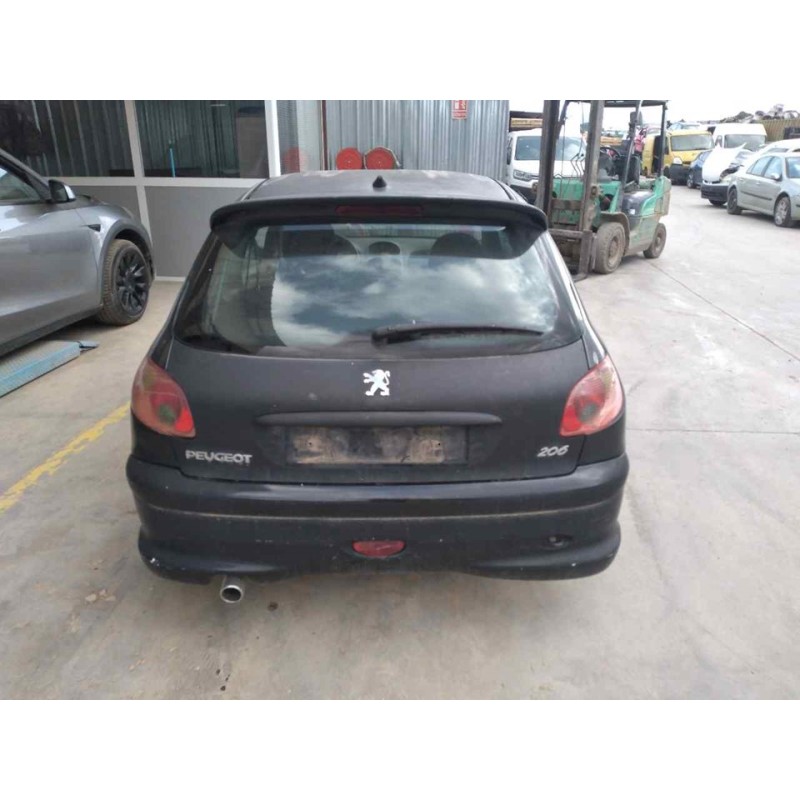peugeot 206 berlina del año 2003