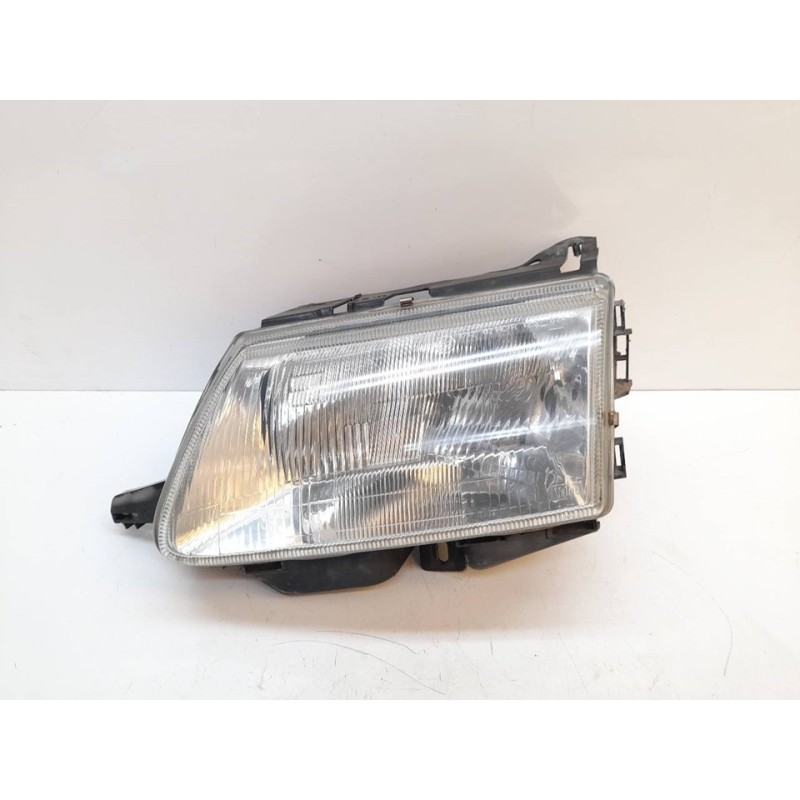 Recambio de faro izquierdo para citroën saxo 1.5 d monaco referencia OEM IAM   