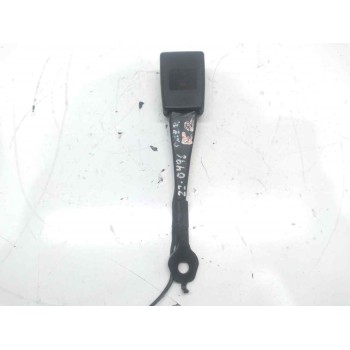 ENGANCHE CINTURON DELANTERO IZQUIERDO C1BBB61208BB 