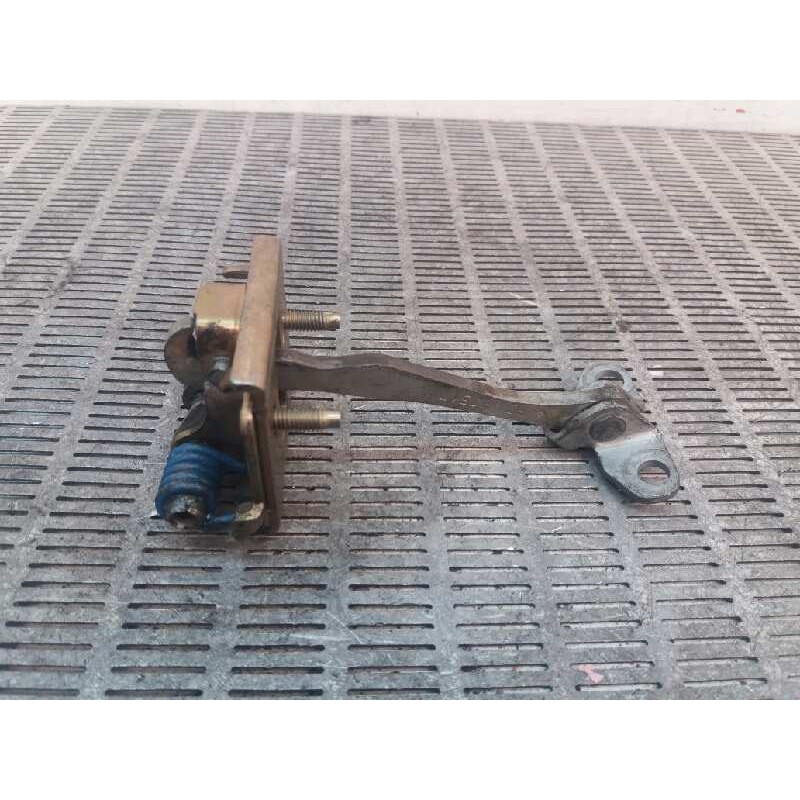 Recambio de retenedor puerta trasera izquierda para citroën c5 berlina 2.0 hdi referencia OEM IAM 3