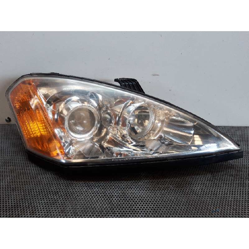 Recambio de faro derecho para ssangyong kyron 200 xdi limited referencia OEM IAM   