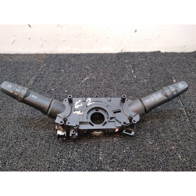 Recambio de mando luces para mitsubishi space star (a00) motion referencia OEM IAM 8617A133  