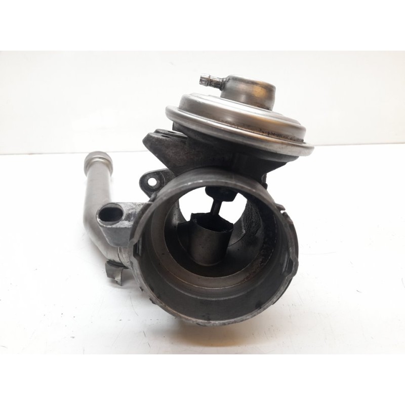 Recambio de valvula egr para mercedes-benz clase c (w203) berlina 270 cdi (203.016) referencia OEM IAM A6110900754 4