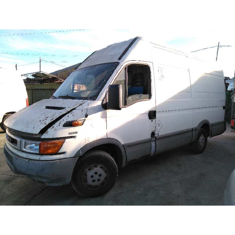 iveco daily caja cerrada (1999 =>) del año 2001