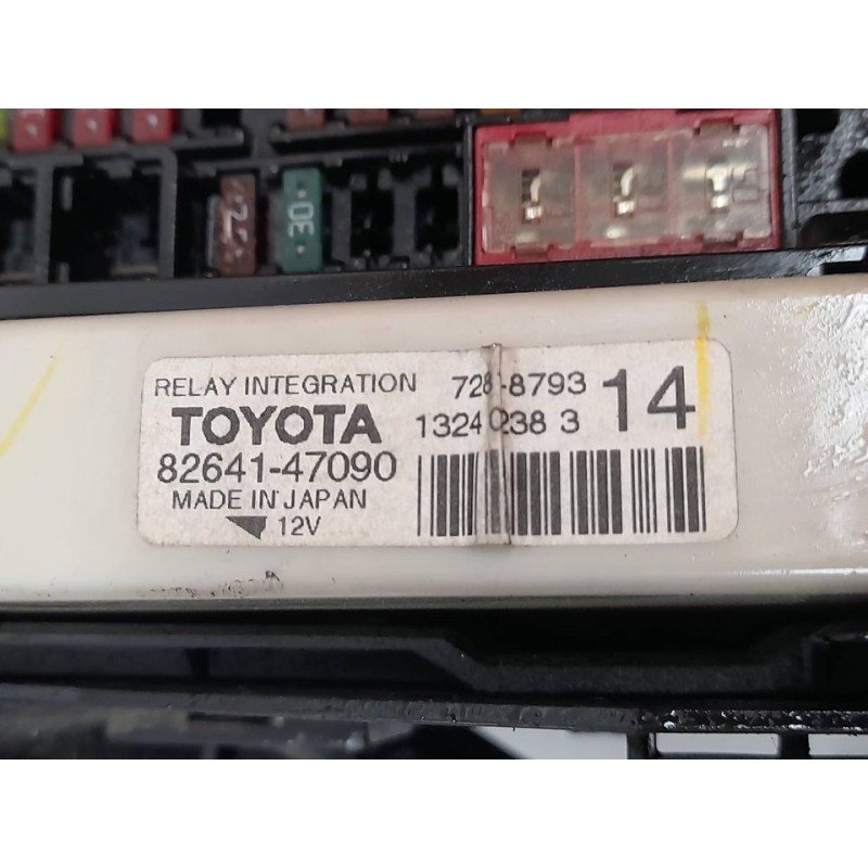 Recambio de caja reles / fusibles para toyota prius (nhw30) plug-in hybrid advance referencia OEM IAM 8264147090 - Blanco 4