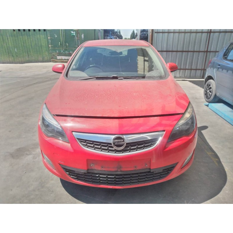 opel astra j lim. del año 2011